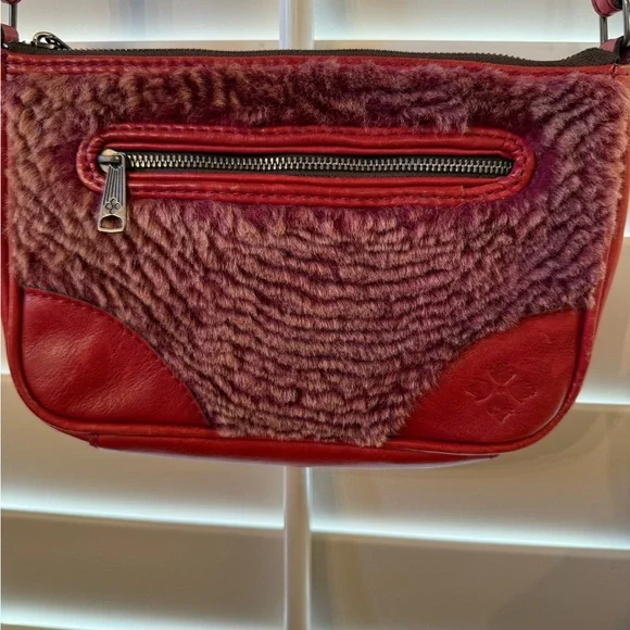 Patricia Nash Elegant Red italian leather and Sherpa Crossbody Bag - Picture 10 of 12